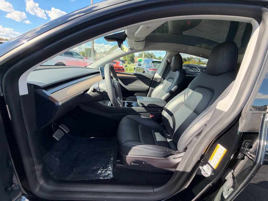 Used 2022 Tesla Model Y Long Range AWD/4WD image 9