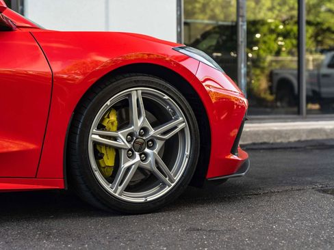 Used 2021 Chevrolet Corvette Stingray Preferred Conv w/ Z51 Performance Package RWD image 6