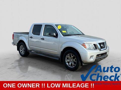 Used 2020 Nissan Frontier SV RWD image 3