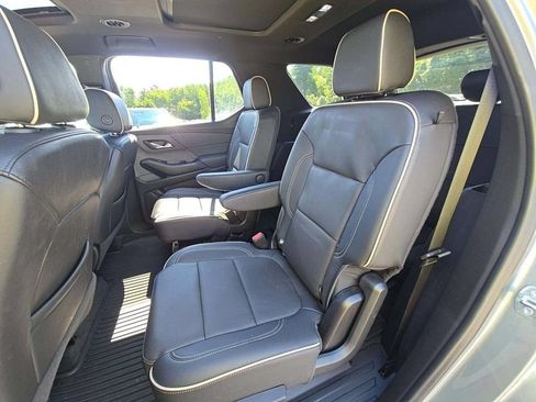 Used 2023 Chevrolet Traverse Premier w/ Redline Edition AWD/4WD image 21