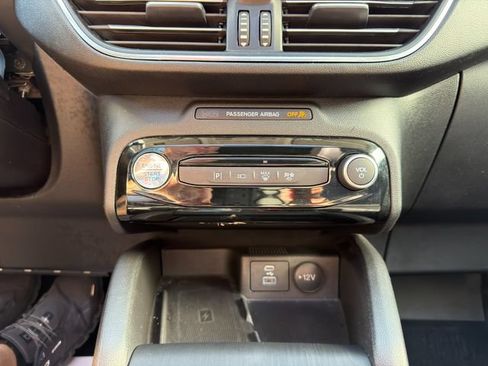 Used 2023 Ford Escape SE w/ PHEV Premium Package FWD image 38