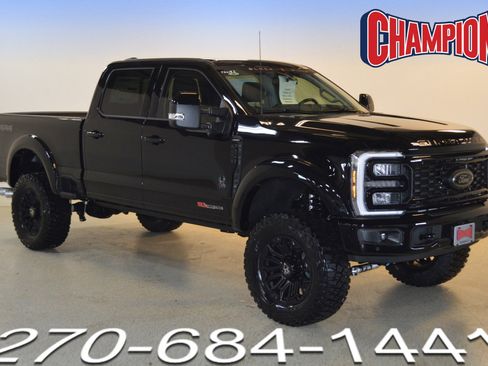 New 2026 Ford F250 Lariat w/ Black Appearance Package image 23