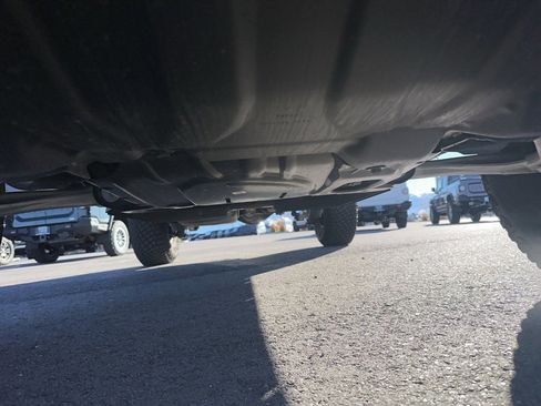 Used 2024 Ford Bronco Wildtrak image 5