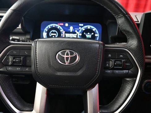 Used 2024 Toyota Tacoma TRD Off-Road image 11