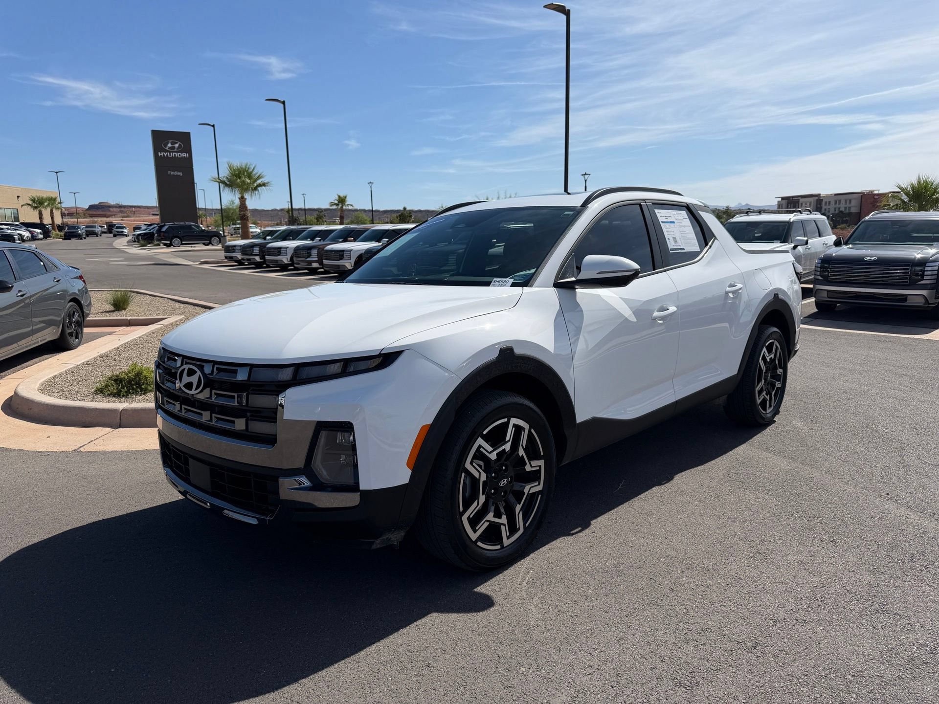 Certified 2025 Hyundai Santa Cruz Limited AWD/4WD image 1