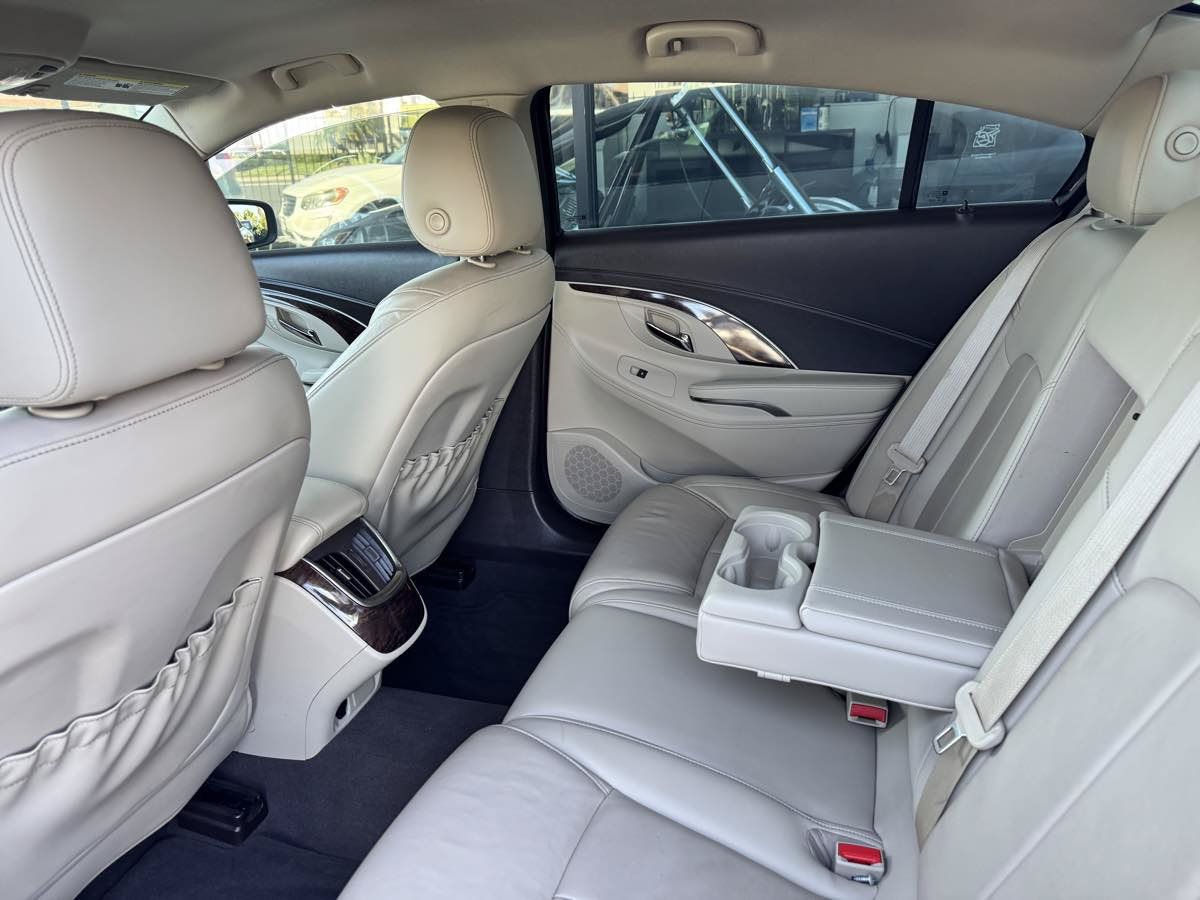 Used 2015 Buick LaCrosse Leather FWD image 27