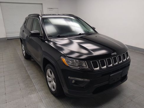 Used 2018 Jeep Compass Latitude AWD/4WD image 13