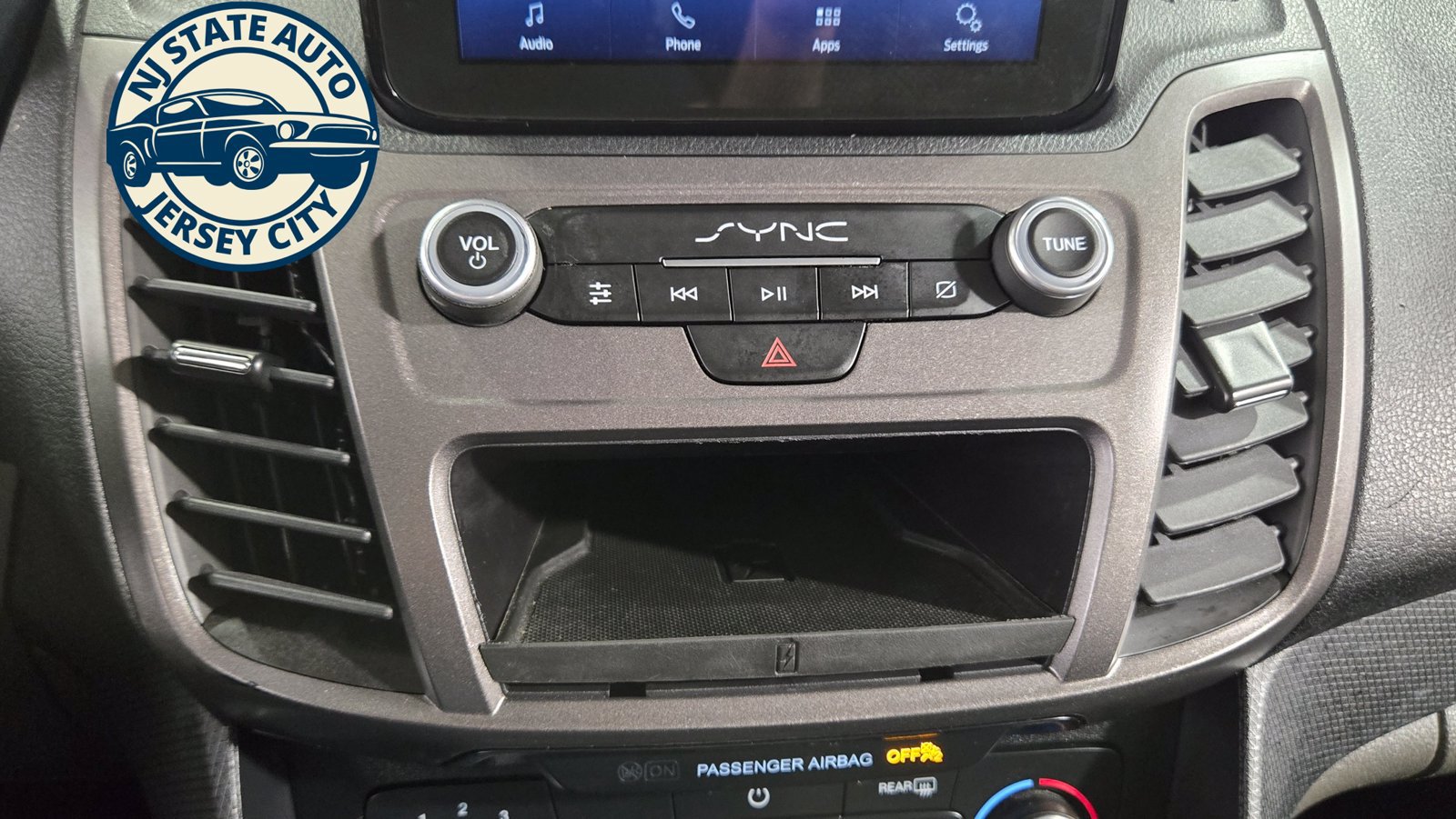 Used 2023 Ford Transit Connect XLT FWD image 15