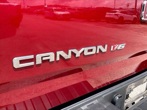 Used 2018 GMC Canyon SLE w/ SLE Convenience Package RWD image 21
