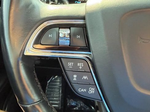 Used 2022 Lincoln Nautilus Reserve w/ Equipment Group 201A AWD/4WD image 24