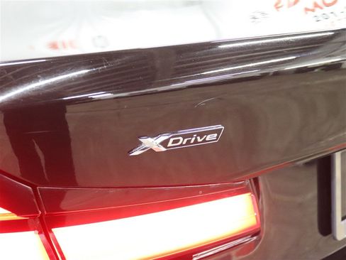 Used 2022 BMW 530i xDrive w/ Convenience Package AWD/4WD image 7