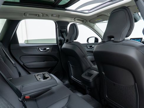 New 2026 Volvo XC60 B5 Core w/ Climate Package image 23