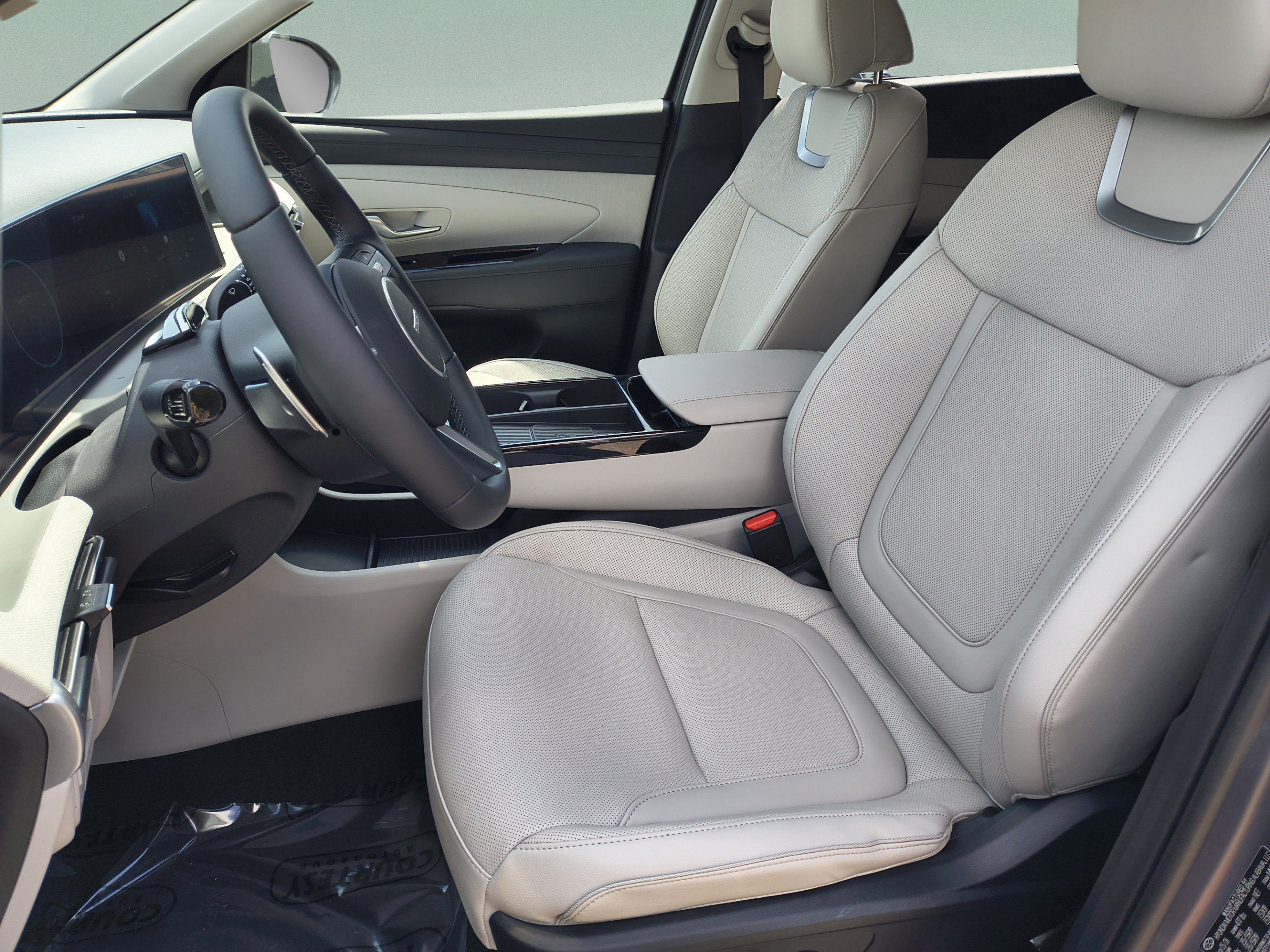 New 2026 Hyundai Tucson Limited FWD image 17