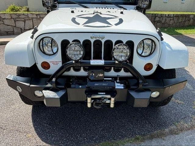 Used 2013 Jeep Wrangler Unlimited Sahara w/ Dual Top Group AWD/4WD image 14