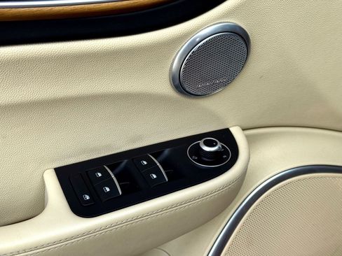 Used 2018 Alfa Romeo Giulia Ti w/ Quick Order Package 22Z Lusso image 18