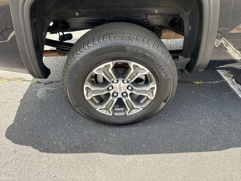 Used 2015 GMC Sierra 1500 Denali AWD/4WD image 36