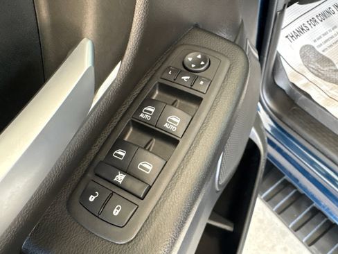 Used 2023 RAM 1500 Lone Star AWD/4WD image 11