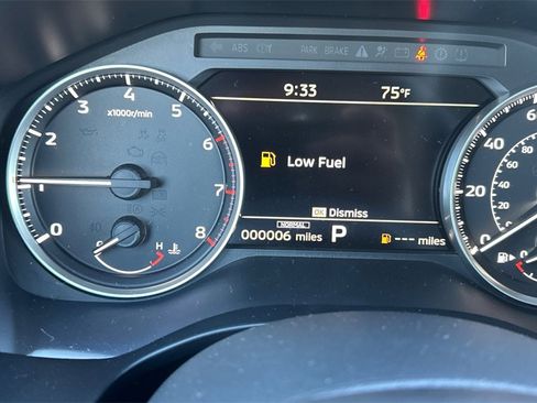 New 2025 Mitsubishi Outlander SE image 28