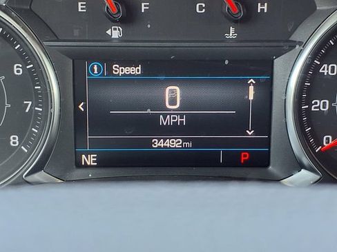 Used 2023 GMC Terrain SLE AWD/4WD image 16