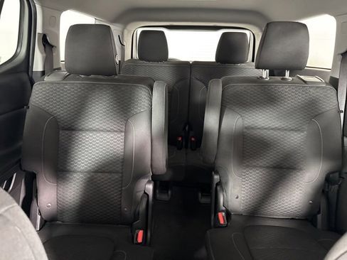 Used 2018 GMC Acadia SLE image 38