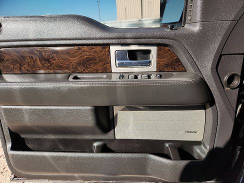 Used 2013 Ford F150 Platinum image 12