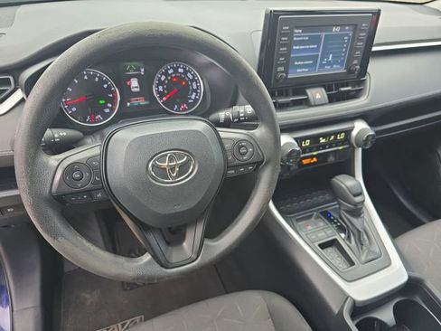 Used 2019 Toyota RAV4 XLE w/ Convenience Package image 16
