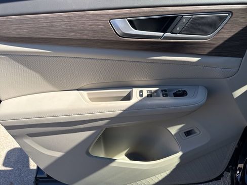 New 2026 Volkswagen Atlas SEL image 19