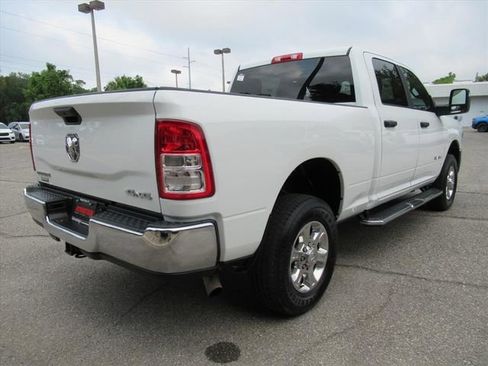 Used 2024 RAM 2500 Big Horn AWD/4WD image 7