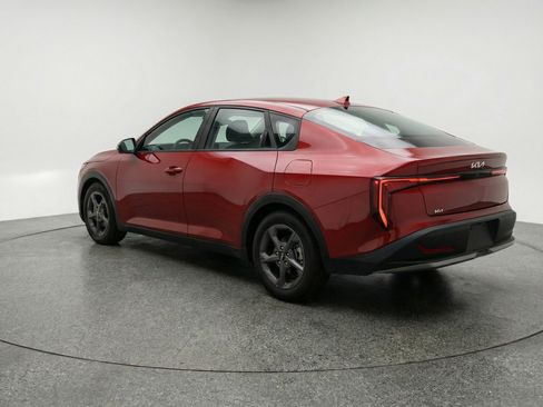 Used 2025 Kia K4 LXS image 6