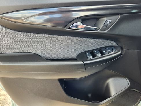 Used 2025 Chevrolet TrailBlazer LT FWD image 24