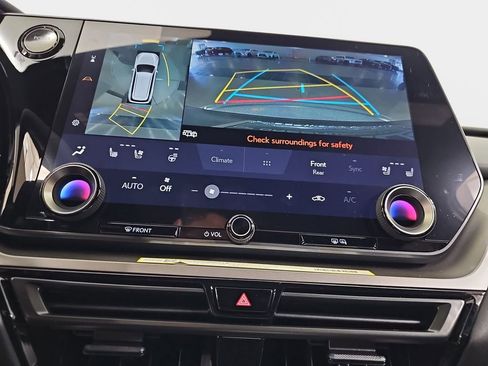 New 2026 Lexus TX 500h AWD image 25