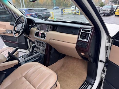 Used 2004 Land Rover Range Rover HSE image 15