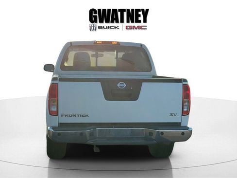 Used 2016 Nissan Frontier SV w/ SV Value Truck Package image 6