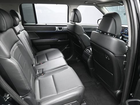 Used 2024 Hyundai Santa Fe Limited FWD image 32
