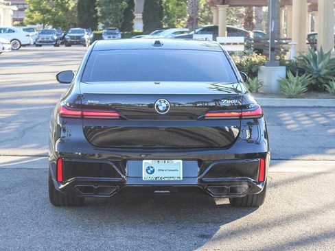 Used 2023 BMW 760i xDrive w/ Luxury Rear Seating Package image 5
