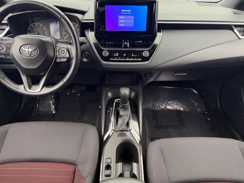 Certified 2025 Toyota Corolla SE image 10