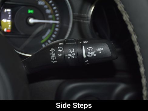 Used 2023 Jeep Wrangler Unlimited Sahara w/ Cold Weather Group AWD/4WD image 17
