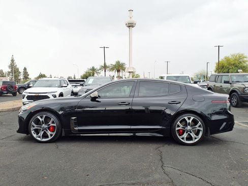 Used 2019 Kia Stinger GT2 image 3