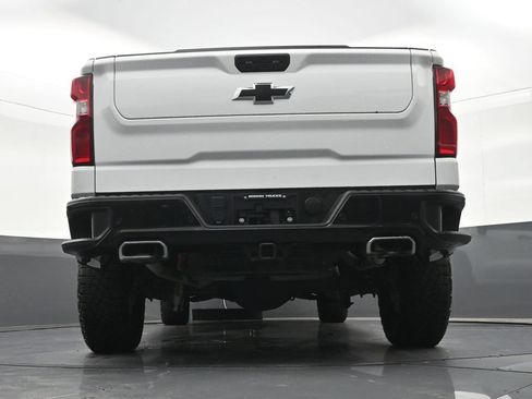 Used 2024 Chevrolet Silverado 1500 LT Trail Boss w/ LT Trail Boss Premium Package AWD/4WD image 27