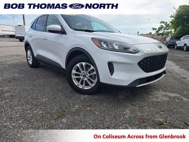 Used 2020 Ford Escape SE FWD image 1