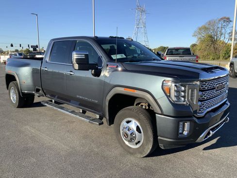 Used 2020 GMC Sierra 3500 Denali w/ Denali Ultimate Package image 2