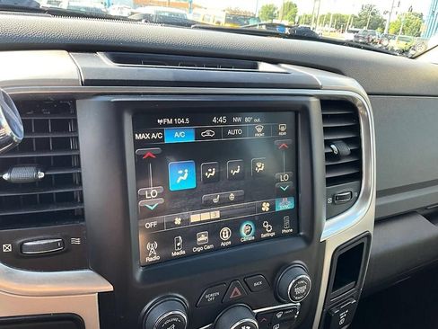 Used 2017 RAM 2500 SLT w/ Black Appearance Group AWD/4WD image 24