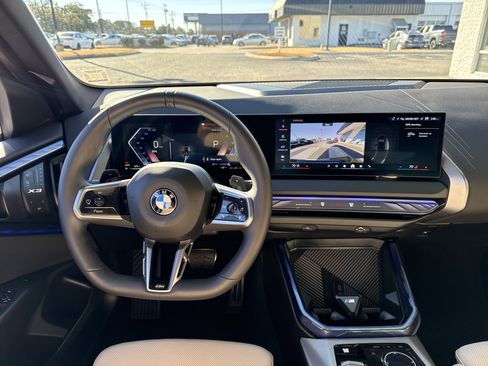 Used 2025 BMW X3 xDrive30i w/ M Sport Package image 15