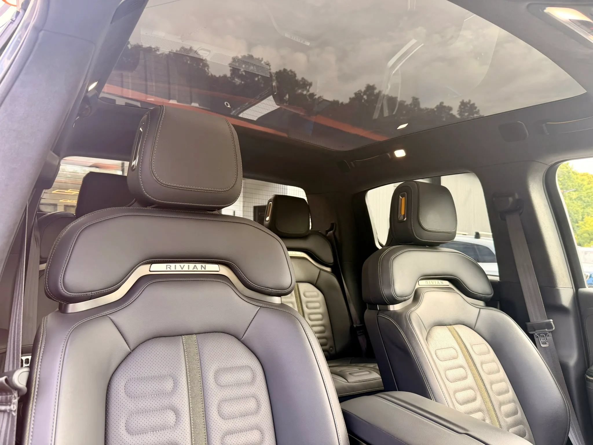 Used 2022 Rivian R1T Adventure AWD/4WD image 84