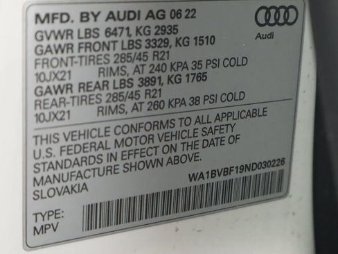 Used 2022 Audi Q8 Premium Plus image 36