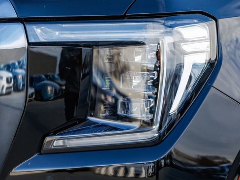 Used 2024 GMC Yukon XL Denali Ultimate image 7
