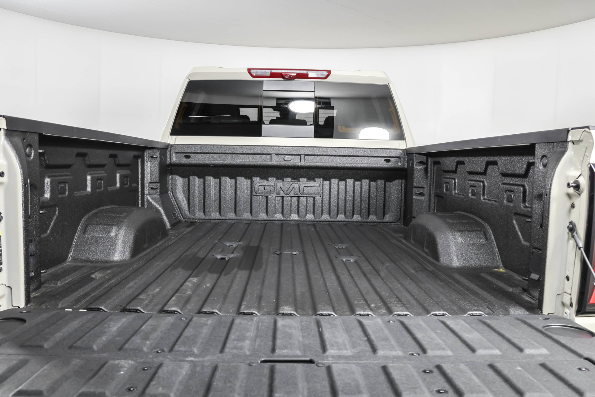 Used 2026 GMC Sierra 2500 AT4 w/ AT4 Premium Plus Package AWD/4WD image 39