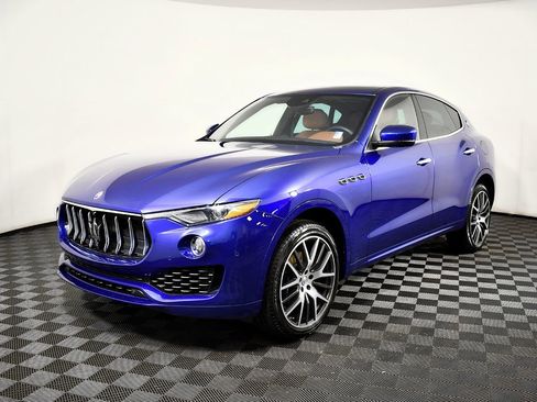 Used 2021 Maserati Levante image 3