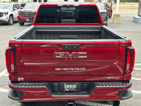 Used 2022 GMC Sierra 2500 AT4 w/ AT4 Preferred Package AWD/4WD image 5