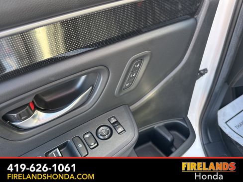 Used 2025 Honda Pilot Black Edition image 14